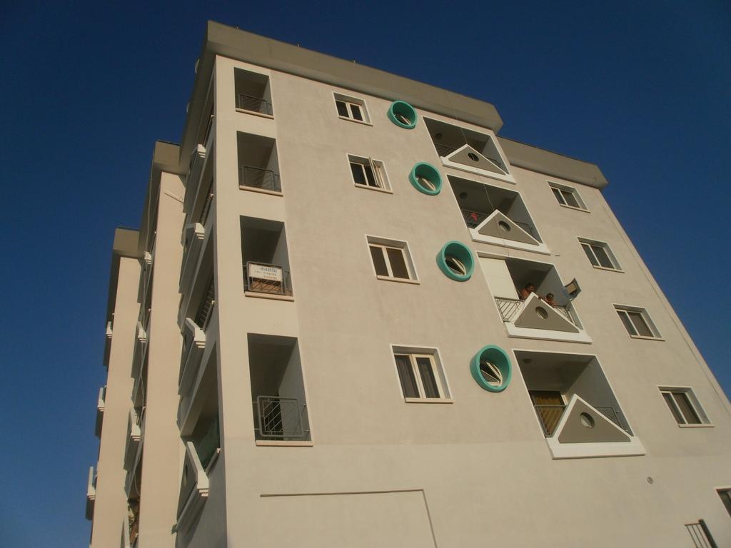 Alora Apartments Lárnaca Exterior foto